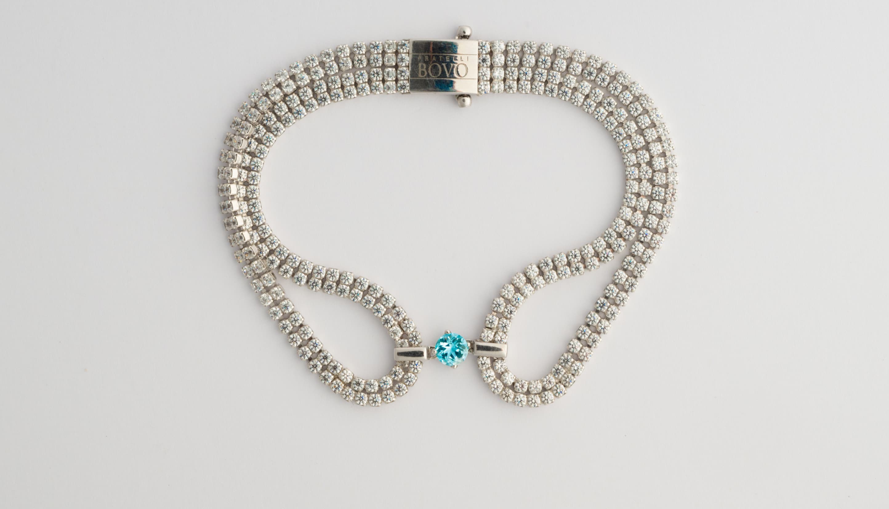 Plavi kamen narukvica sa cirkonima