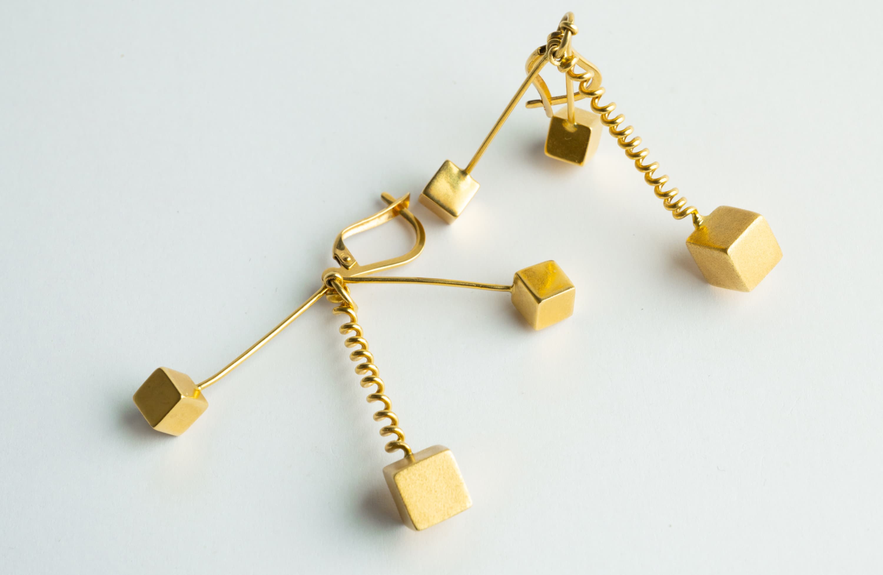 Geometrijske visece mindjuse